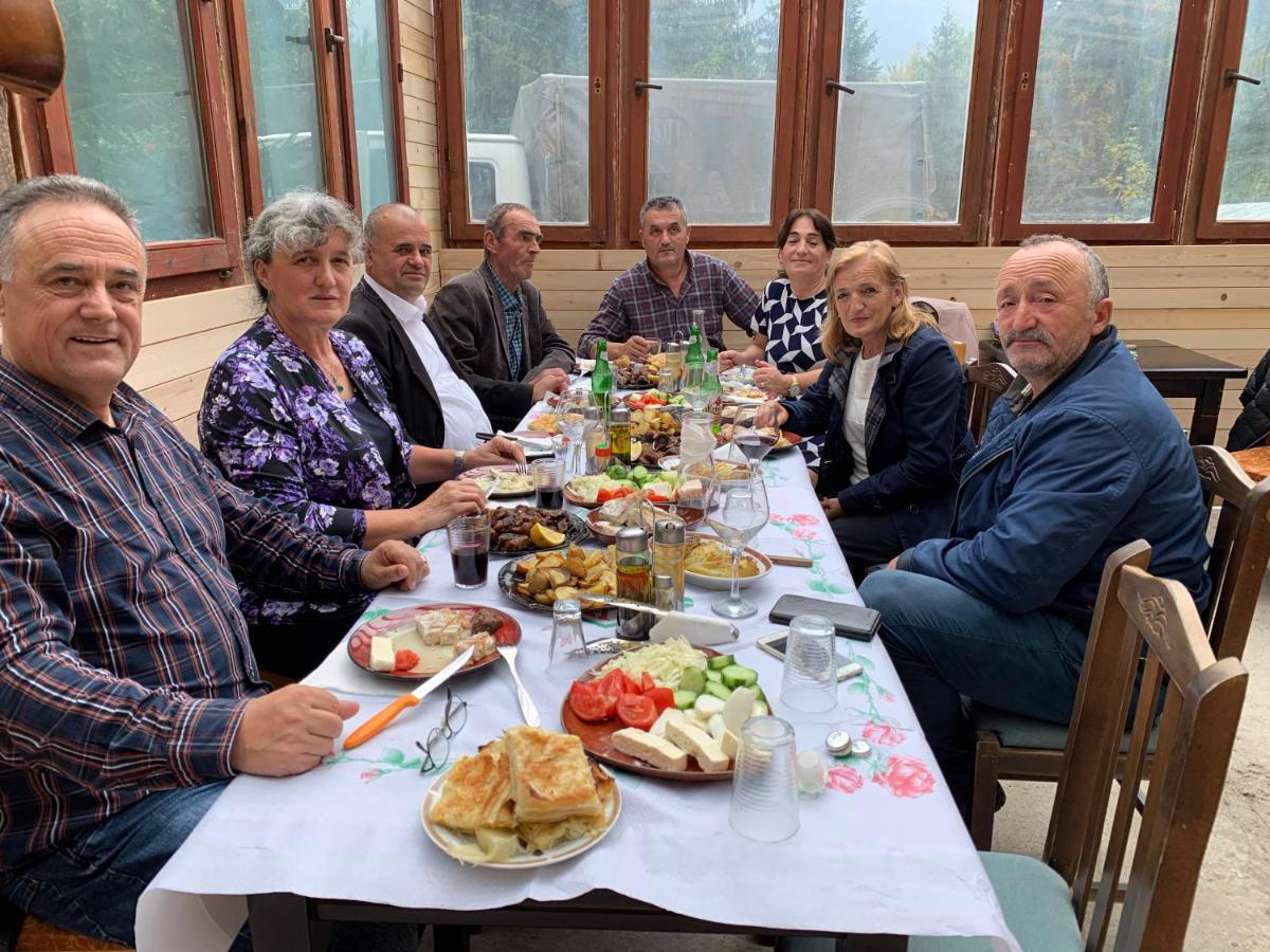 Guest House Hyrmet Demushi Валбона Екстериор снимка